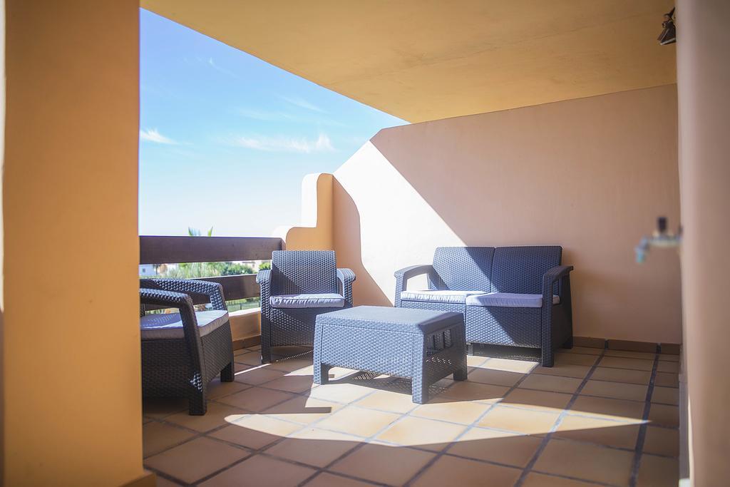 Casares Beach San Luis de Sabinillas Exterior photo